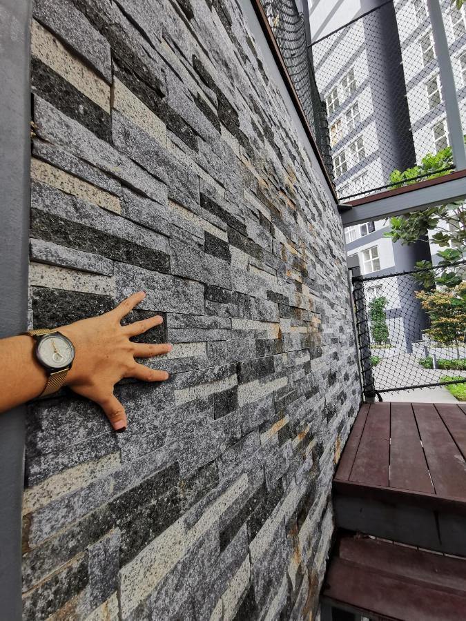Kajang Industrial House With Olympic Size Swimming Pool Apartment Exterior photo